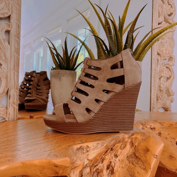 JASMINE WEDGE PLATFORM HEELS ✨ - Picture 7 of 7